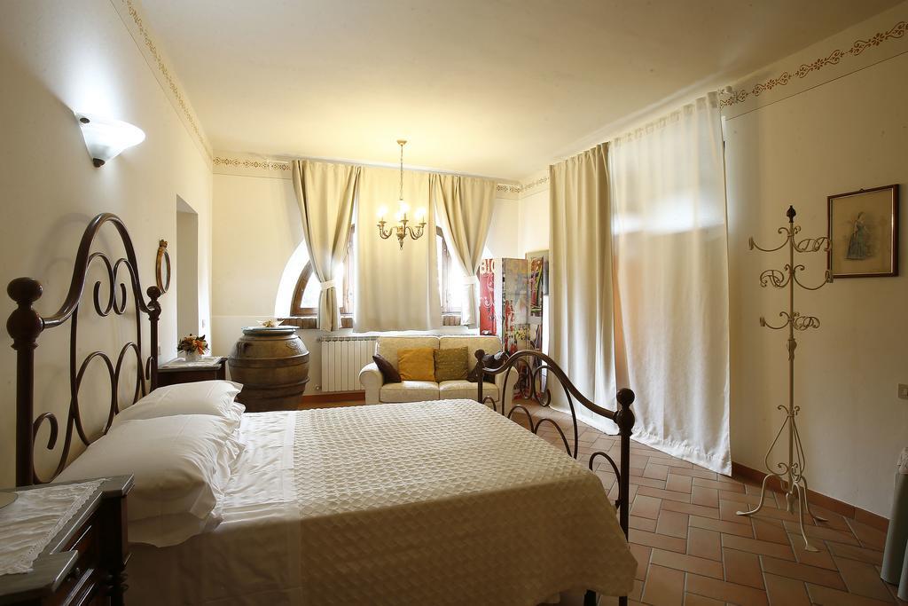 Podere Lornanino Bed & Breakfast Monteriggioni Exterior foto